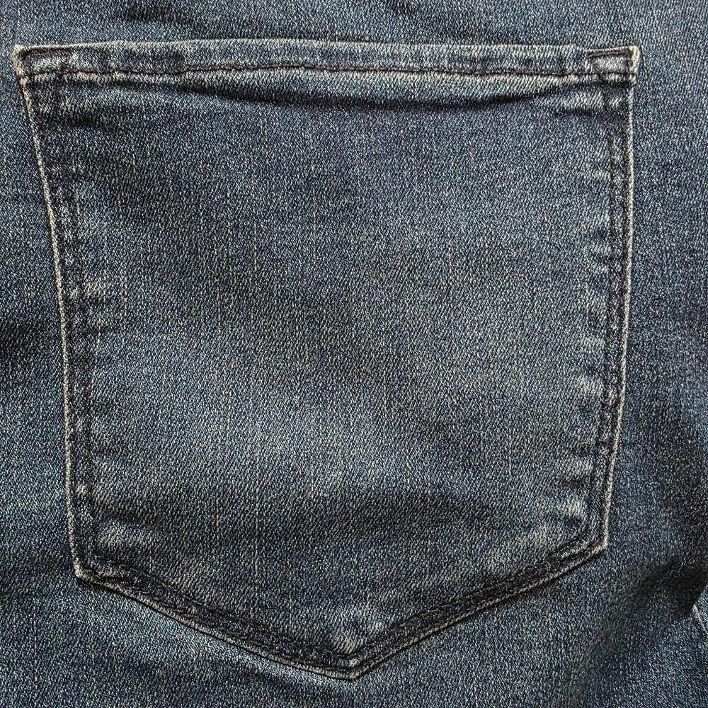 DKNY Jeans Denim Bermuda Mid Rise Cuffed Short Stretch Women's Size 4 Blue - Picture 10 of 10